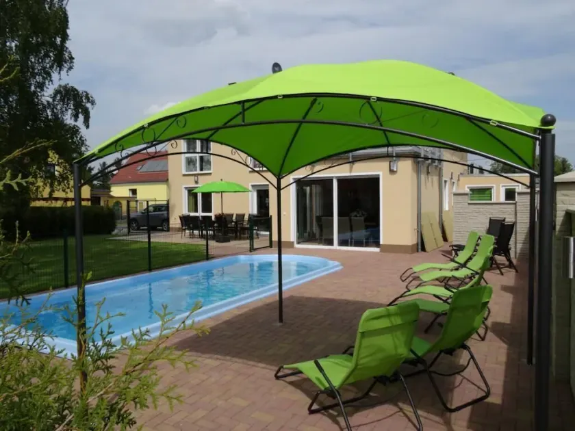 Cozy vacation home in close proximity to Berlin - Image 1