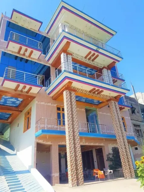 River Breeze Hotel - Image 1