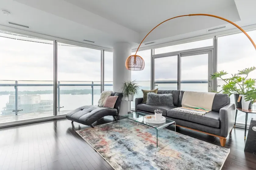 Luksuriøs hjørnesuite med panoramaudsigt I - Image 1