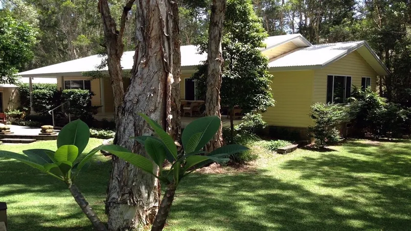 Surfside Dreaming Cottage at One Mile Beach - Image 1