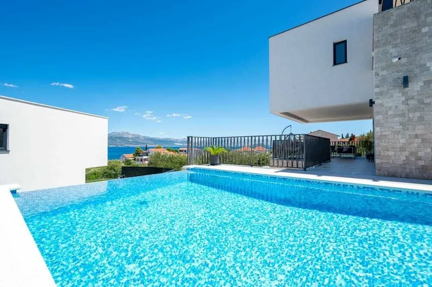 Luxury Villa Cor Mare with Pool - Image 1