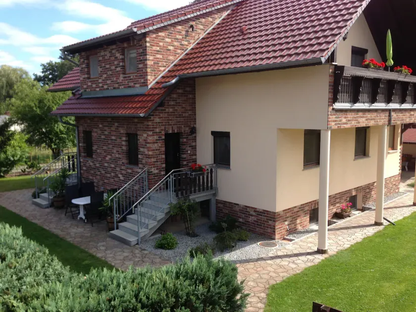 \"Rose\" vacation apartment in country house style with outdoor sauna and lots of nature - Image 1