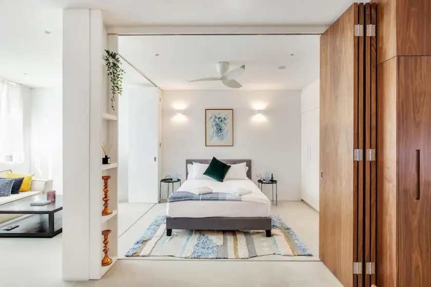 New York Warehouse Style in a modern Passive House - Image 1