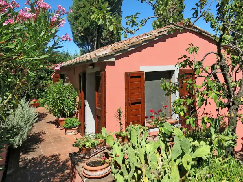 Herrliche Wohnung in einem Ferienhaus mit  W-LAN, privatem Pool, TV, Terrasse, Panoramablick - Image 1