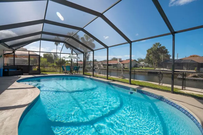 Crystal River Pool Home ~ Waterfront w/Boat Dock, Hot Tub & fenced backyard. - Image 1