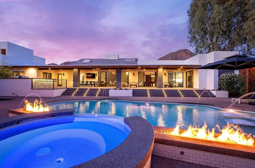 Luxury Camelback Mountain Views, Theater, Sauna, Heated Pool, Spa - Image 1