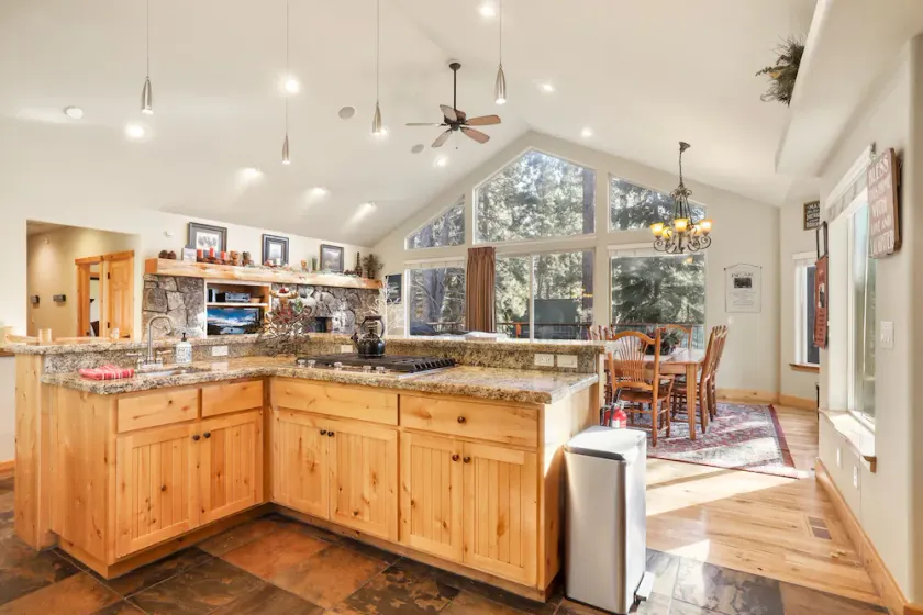 6 BR Lux Blackfoot Lodge - Billardbord, boblebad og boblebad - Image 1