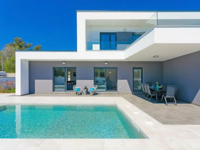 Villa Ella Premantura by Interhome - Image 1