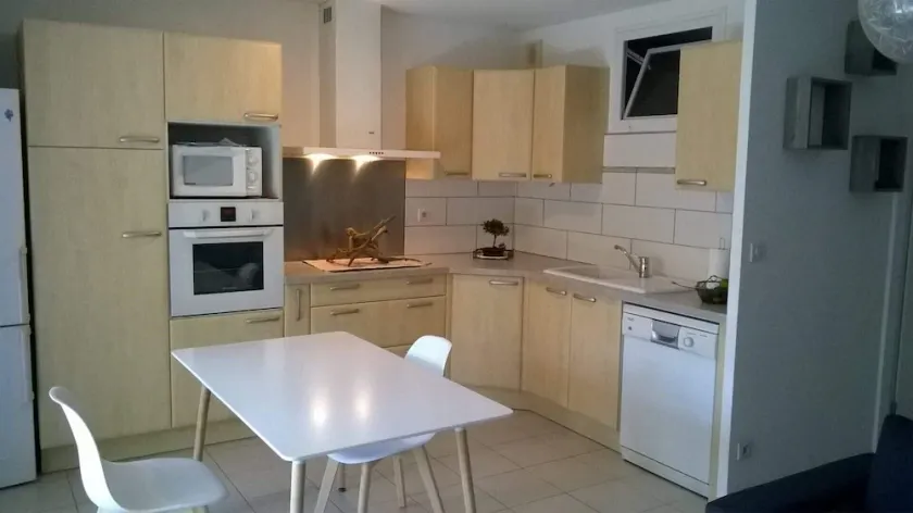 T1 apartment for weekly rental (60m2) Méze 15 \"from Balaruc and Sete - Image 1