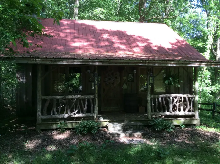 Land Elegans Cabin - Image 1