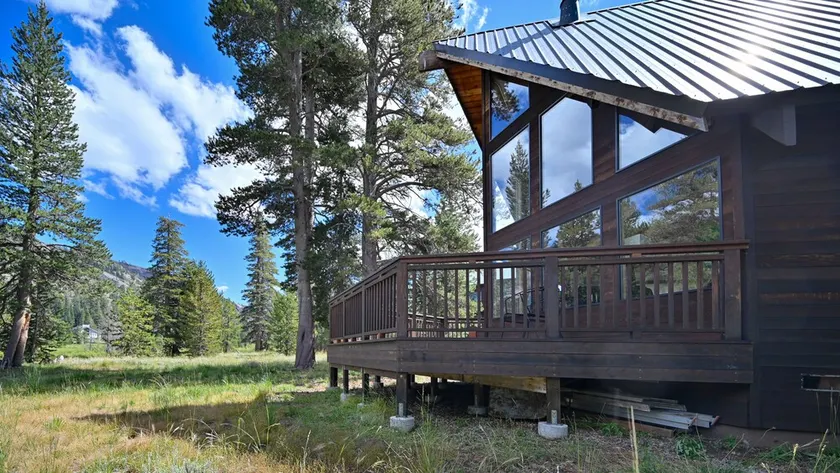 A-Frame of Mind on the meadow - Image 1