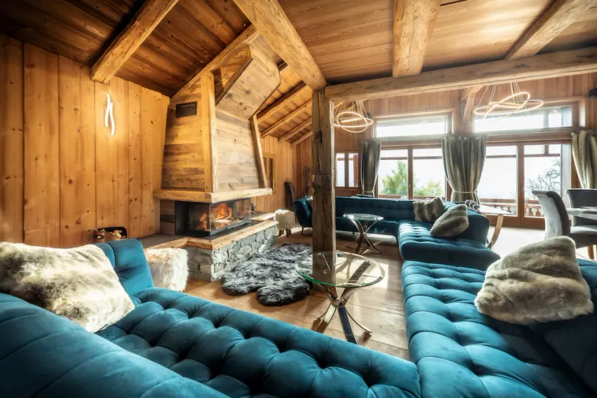 Gamelbarn is a beautiful luxury chalet with hot tub and stunning mountain views - Image 1