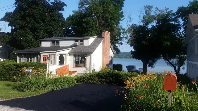 Belle maison au bord du lac à Côme avec bateau et moteur inclus - Image 1