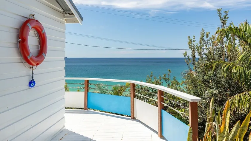 Surf Shack at Boat Beach - Image 1