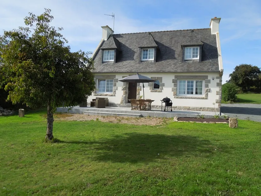 Brittany house nestled in lush greenery 2.5km from the sea for 2 to 8 people - Image 1