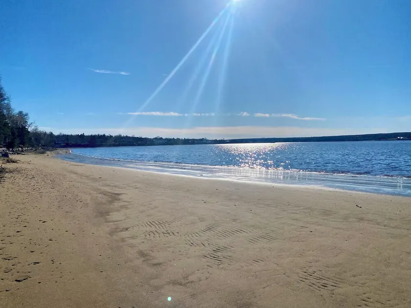 Cabin on the beach. - Image 1