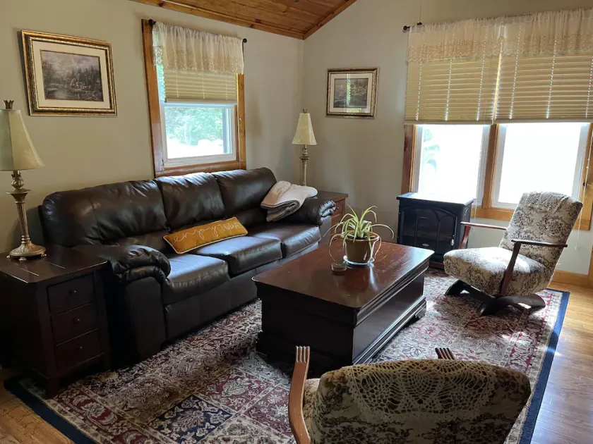“The Cottage” is in a private lake community 15 mins. from Mountain Creek Resort - Image 1