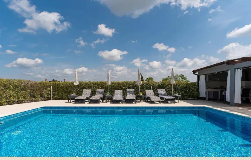Stunning home in Rovinj with private swimming pool, can be inside or outside - Image 1