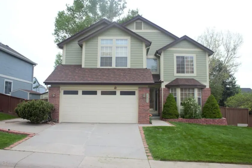 Amazing 4 Bedroom House with nice Backyard - Image 1