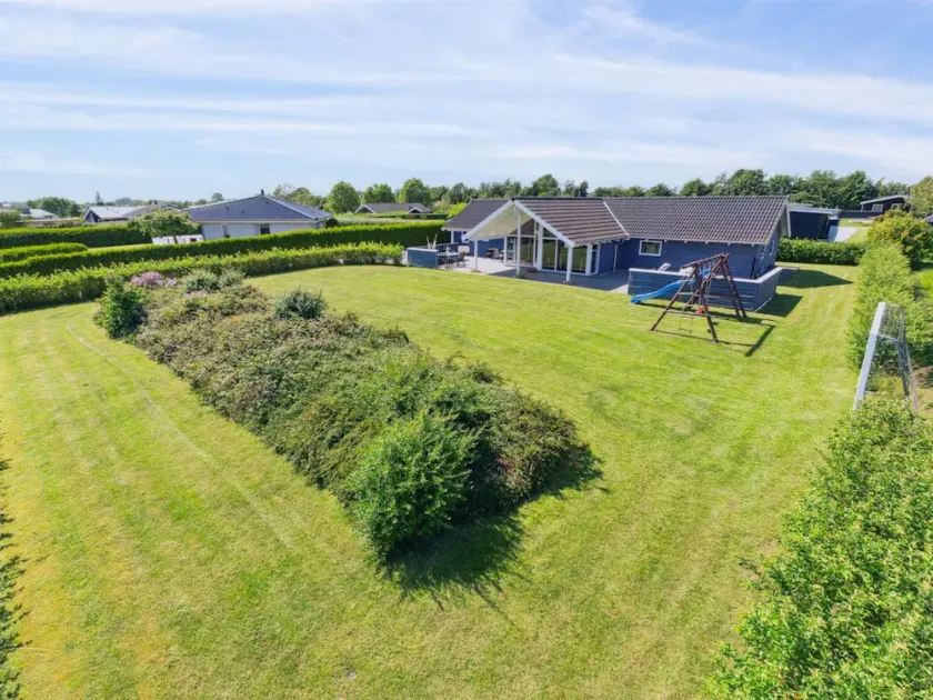 \"Edzard\" - 800m from the sea by Interhome - Image 1