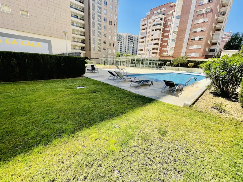 A839 - A spacious apartment with garage, air conditioning and pool - Image 1