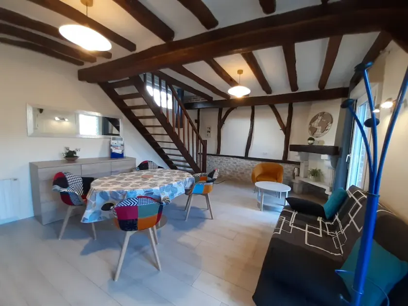 La Maison Vesta: quiet, courtyard, enclosed parking lot - Image 1