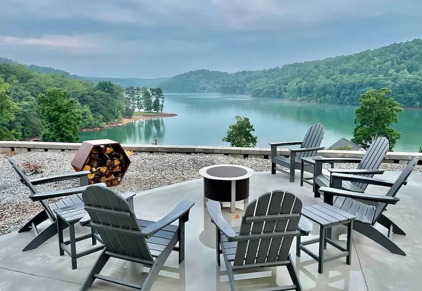 Modern Lake Cottage - Amazing Views - 6 Bed/6 Bath - Boat Launch - Image 1