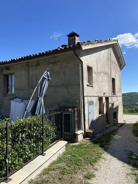 Quiet apartment in the coutryside of Marche - Image 1