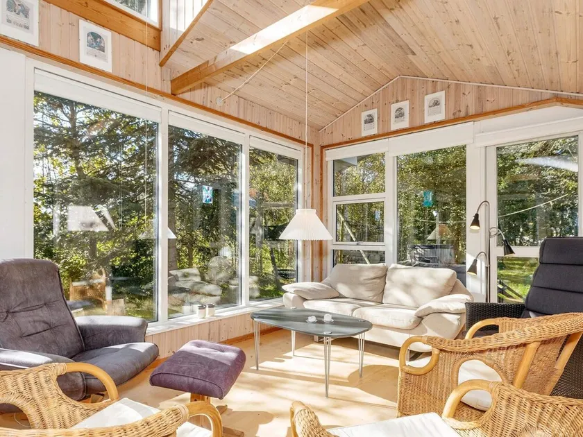 Tranquil Waterside Retreat-By Traum - Image 1