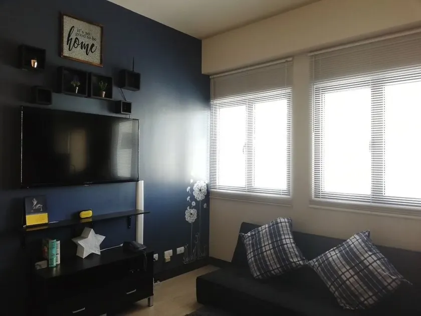 Overkommelig Cozy Pad i Salcedo Village Makati! - Image 1