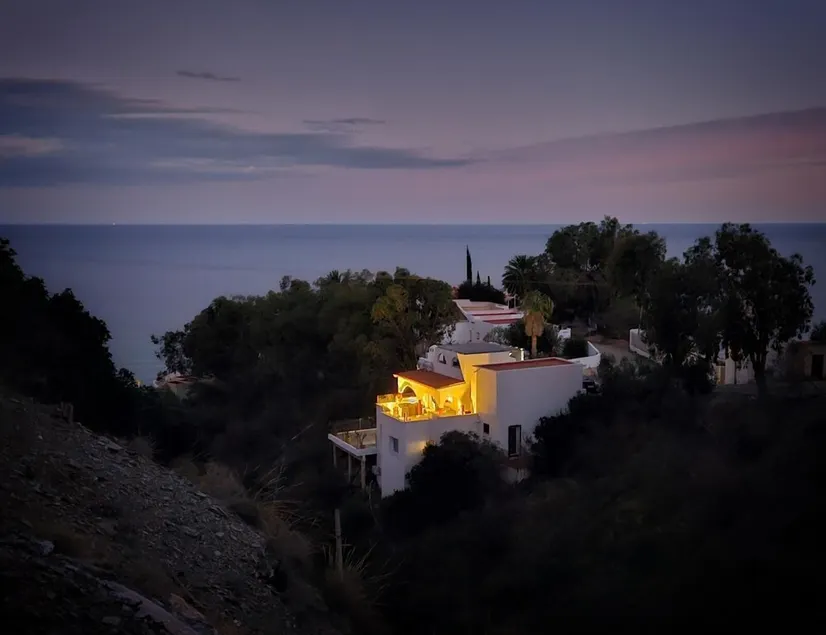 Stunning Sea Views From Villa, 10 Minute Walk to Beach - Image 1
