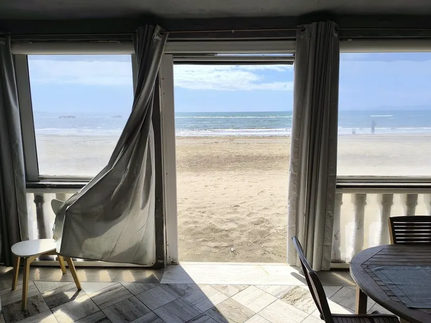 Casa Viale Italia - homely house with direct access to the sandy beach - Image 1