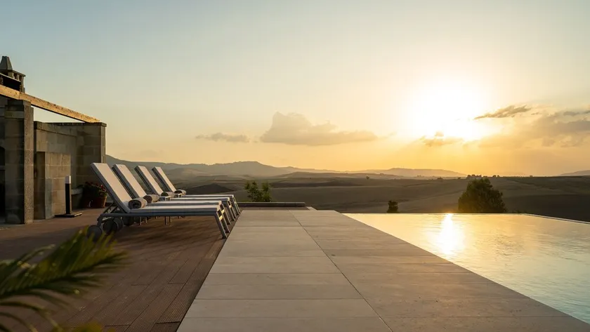 Private Hilltop Villa with Infinity Pool – Perfect to Explore Matera & Puglia - Image 1