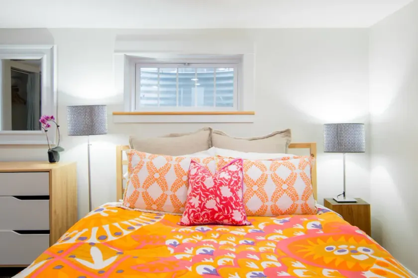 Renovated basement studio in historic Mapleton Hill. - Image 1