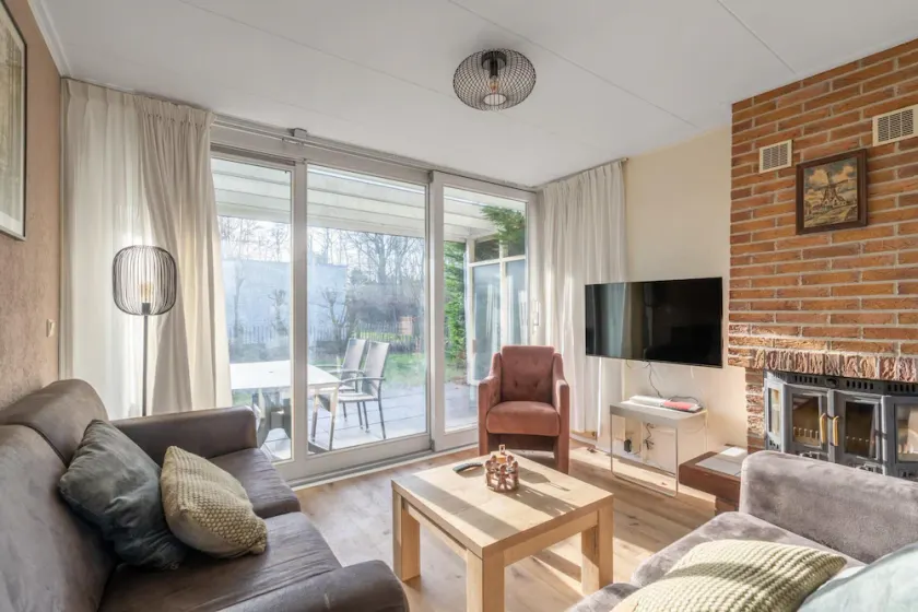 Tastefully furnished detached bungalow for 5 people - Image 1
