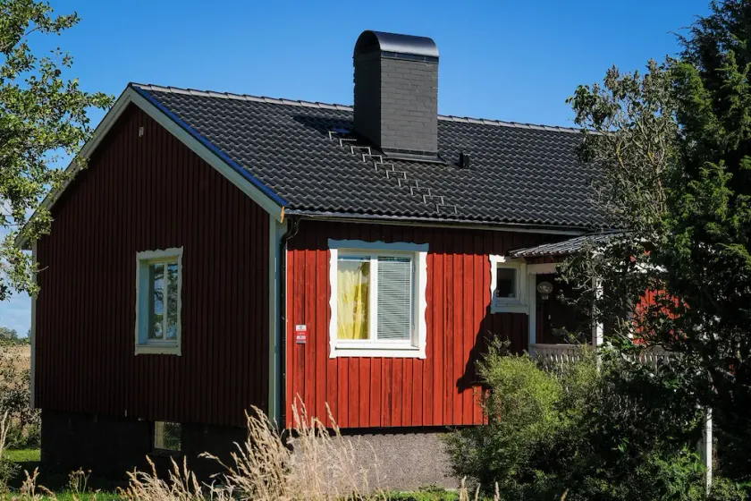 Rural guest room near town with fast free Wifi. Pets allowed! - Image 1