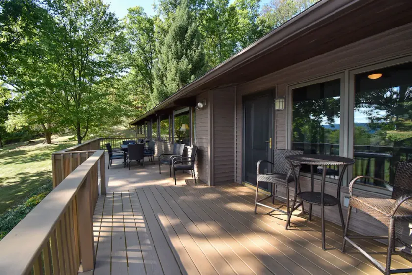 Linden Lodge on Mount Nittany  - Fantastic Winery Views - Image 1