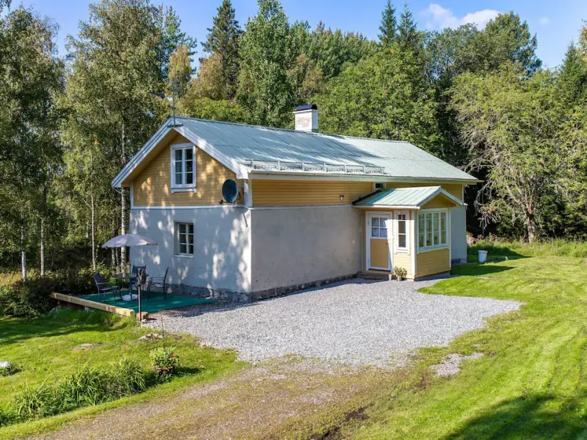 Holiday Home Bolhyttan by Interhome - Image 1