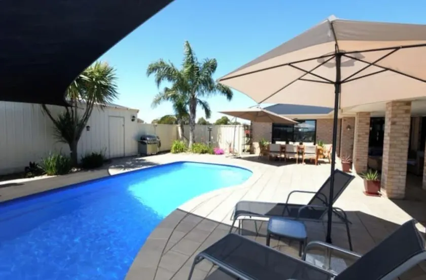 The Complete Retreat - Image 1