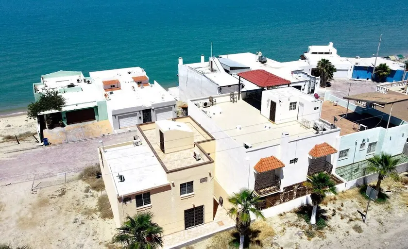 Casa Seascape: Spacious 4-bedroom Rental - Image 1