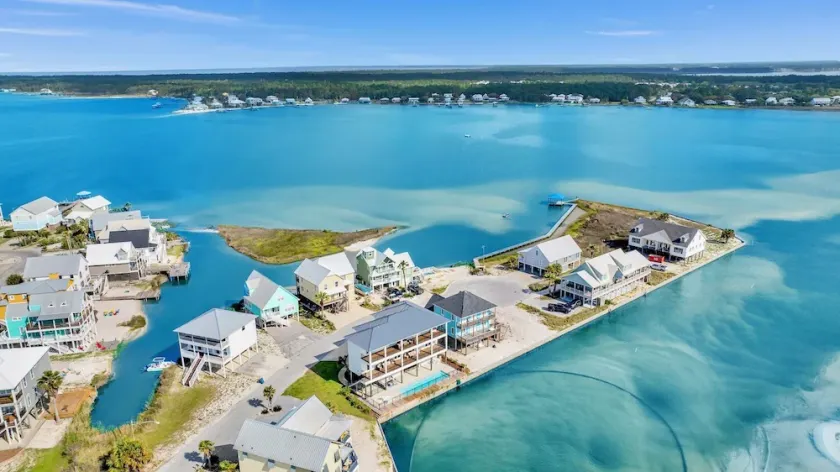 Waterfront Home - 7BR - Sleeps up to 20 - Overlooks Gulf/ Lagoon | Private Pool - Image 1
