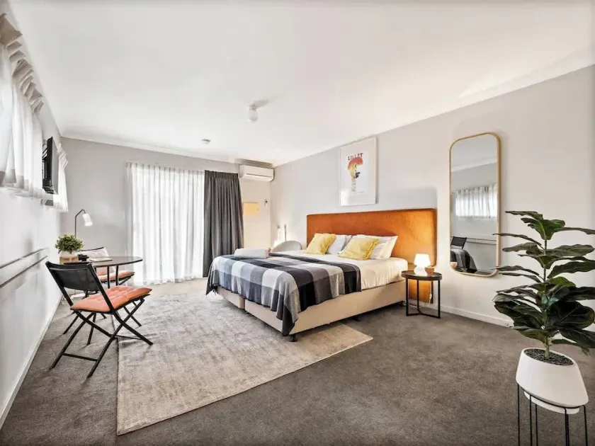 Bette Central Studio Apartment right in town - Image 1