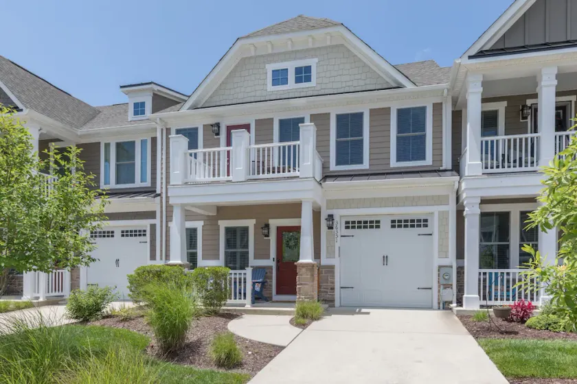 Bayside Resort 3BR Townhome: Pools, Golf, Pickleball, Fenwick Island Beaches - Image 1