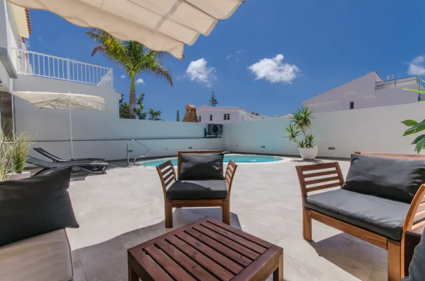 Sunny Holiday Villa Maspalomas with private heatable pool  - Image 1