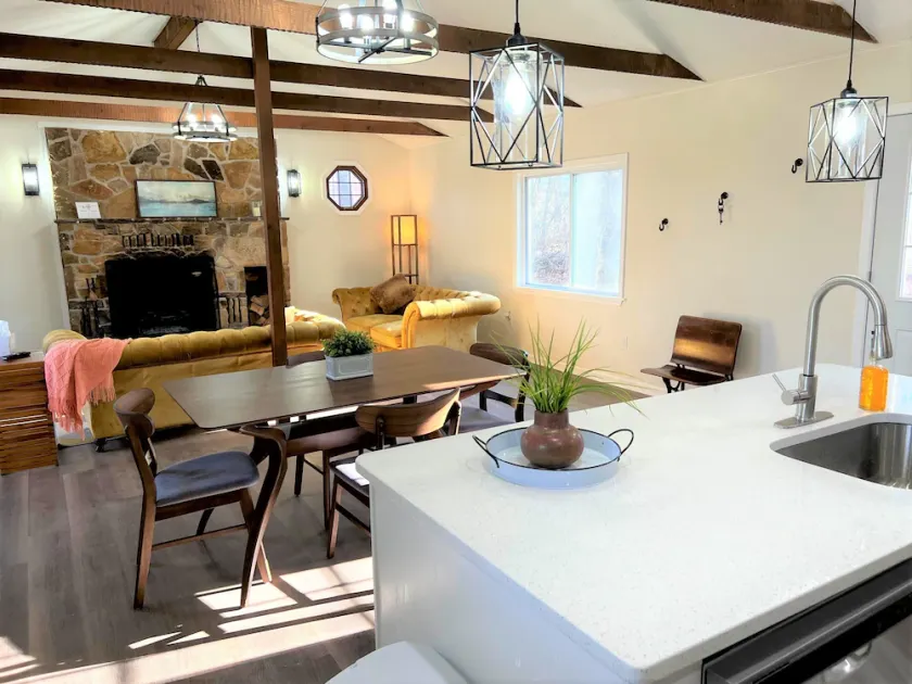 Modern, family-friendly, nature packed getaway - Image 1