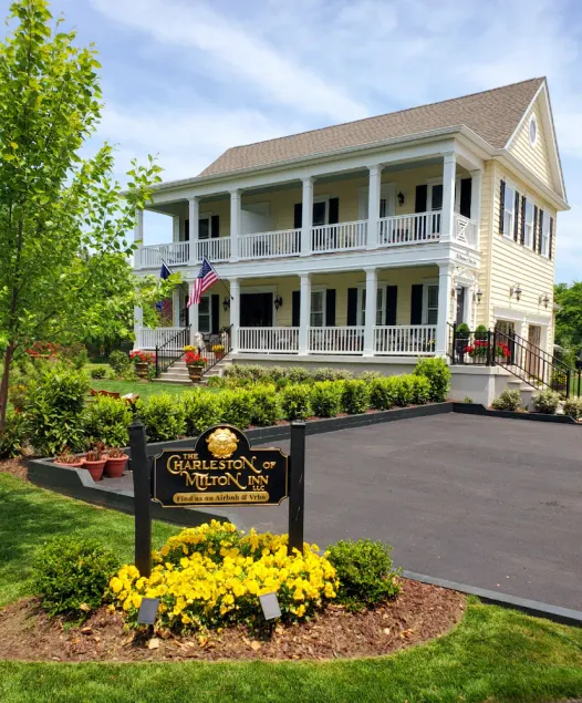 King Charles Suite, No added fees or cleaning charges. - Image 1