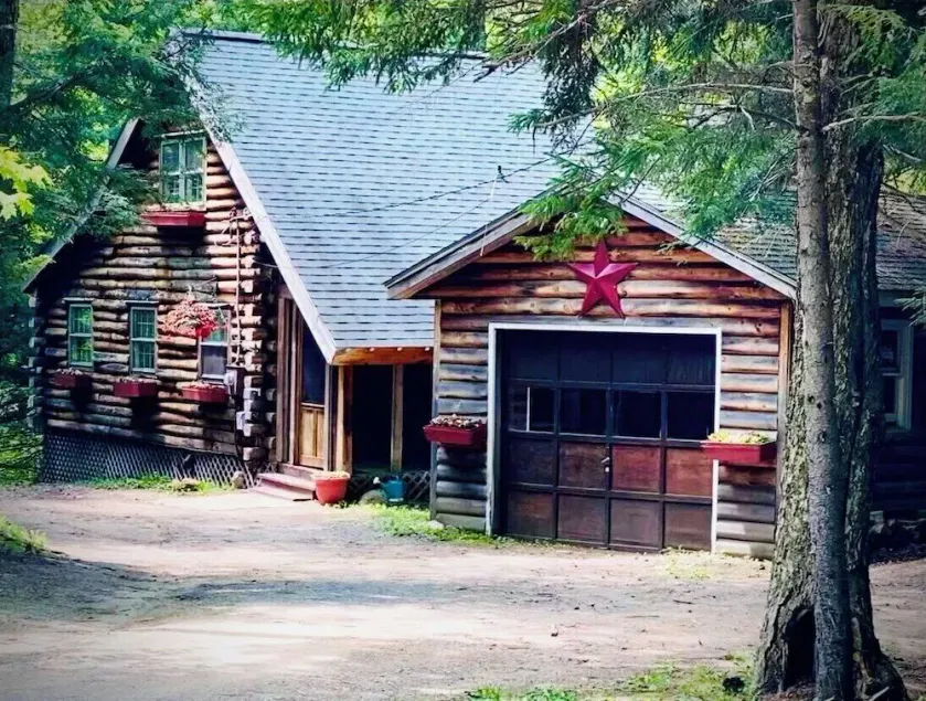 Blockhaus im Dorf Tamarac - Image 1