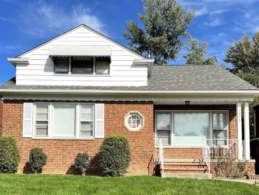 Beautifully Renovated, Luxury Home in Beachwood OH - Image 1
