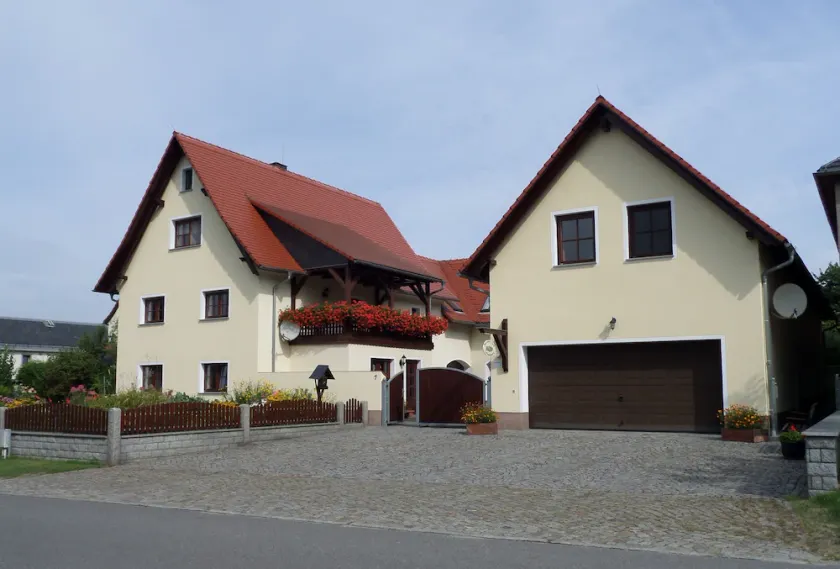 Apartamento de cuatro estrellas, zona tranquila, parque de dinosaurios, Bautzen, Dresden - Image 1