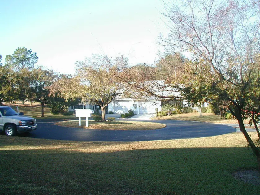 Neat Golf Course Home - Image 1